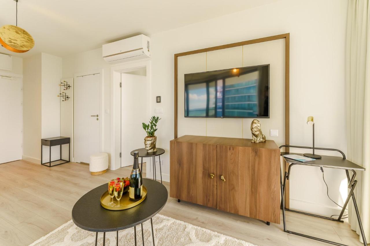 Apartament Waves - Baltic View By Noclegi Renters 米兹多洛杰 外观 照片